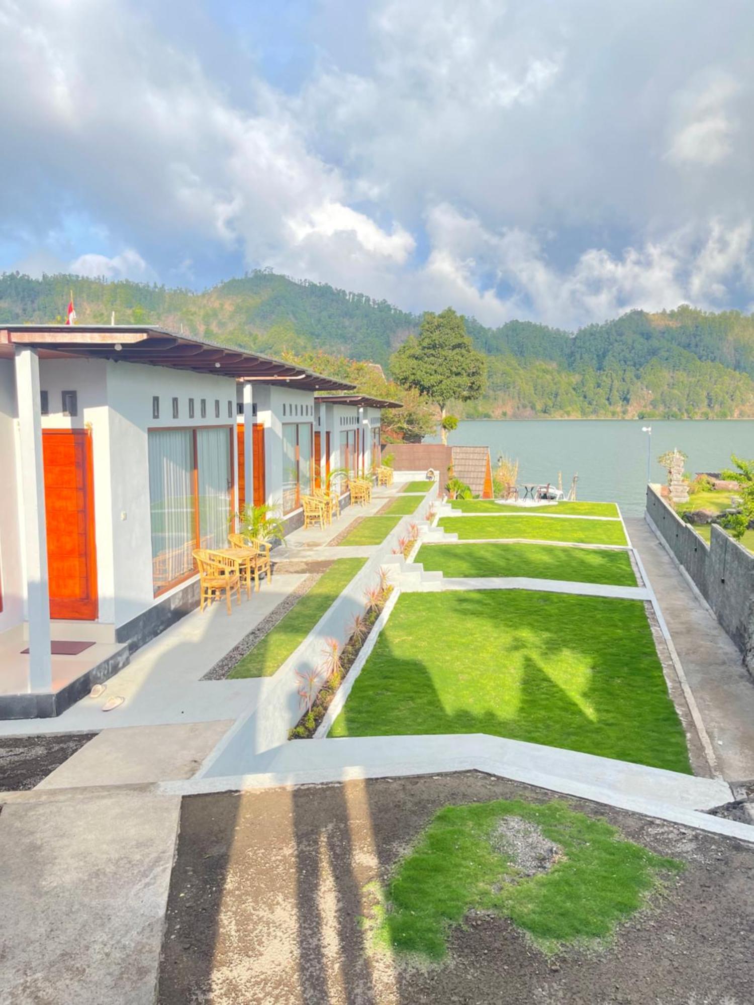 Batur Holiday Kubupenlokan Exterior photo