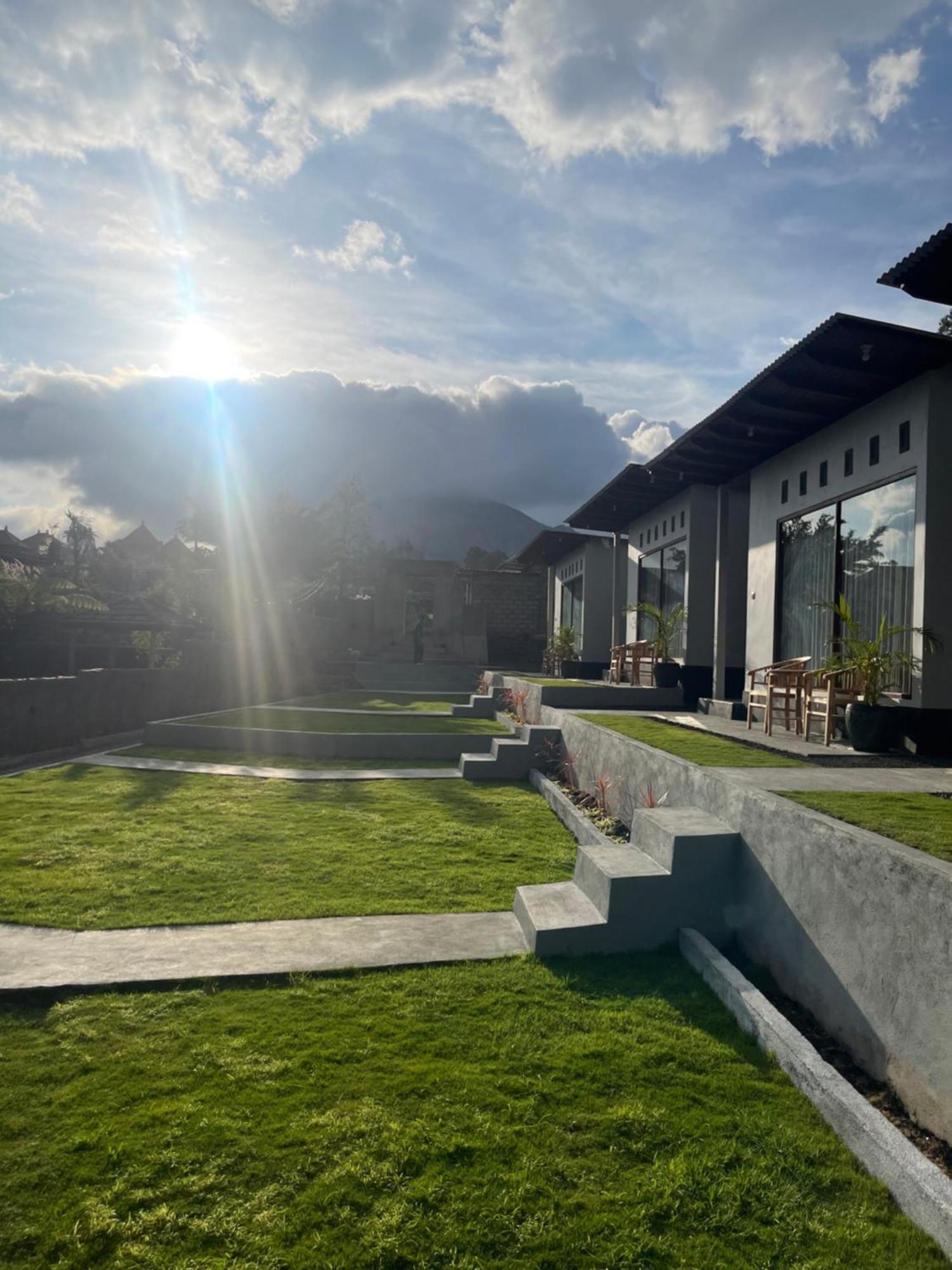 Batur Holiday Kubupenlokan Exterior photo